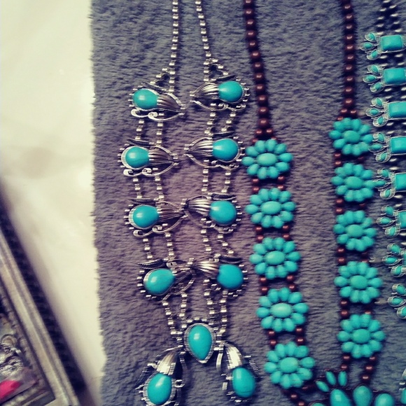 Sorted Jewlery - Picture 2 of 2